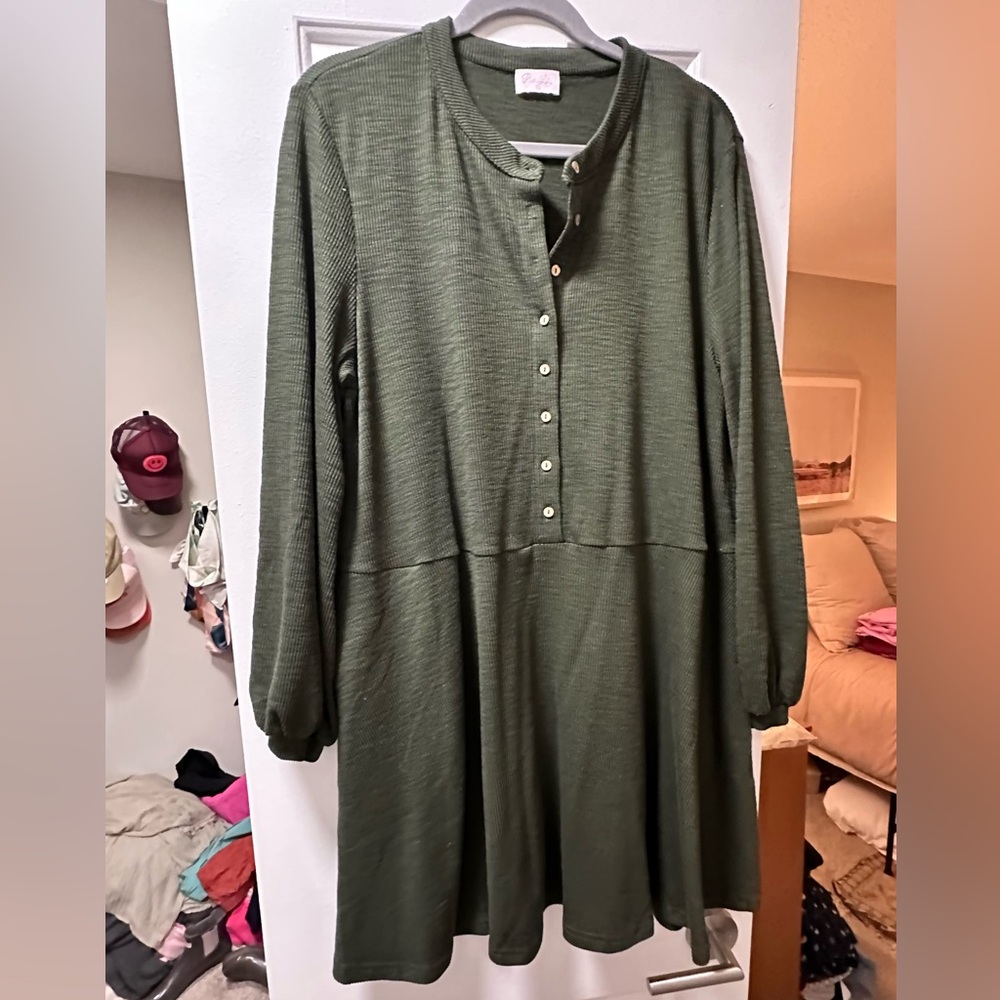 Green button up dress - xl